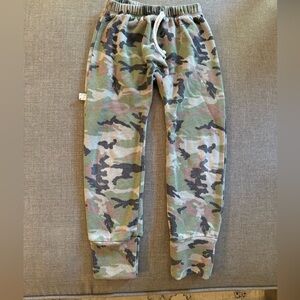 Gusset pants- Childhoods Clothing/ *6/7/ camo/ PLAY